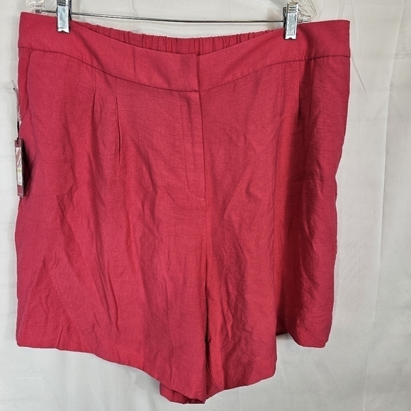 VINCE Camuto High-waisted pink shorts NWT Plus sizes 18 & 22 - Picture 1 of 5